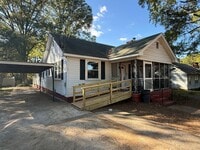 Building Photo - Charming Remodeled 3/2 in Rome, GA