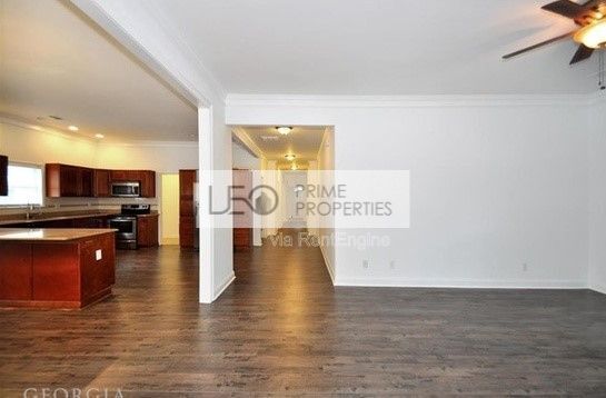 Building Photo - 1035 Moreland Ave SE