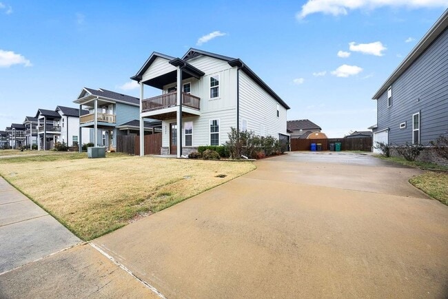 Building Photo - 1721 W Whitney Ln