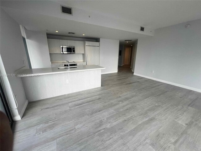 Building Photo - 45 SW 9th St