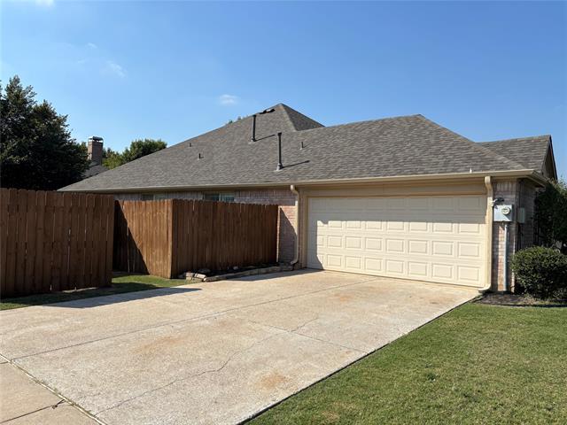 Building Photo - 314 Chisholm Trail