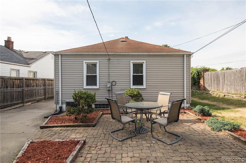 Building Photo - 3602 Ravena Ave