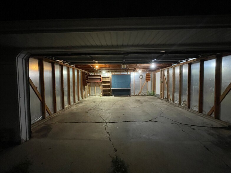 Garage - 2055 S 77th St
