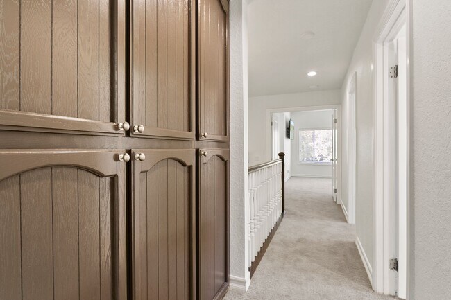 Building Photo - Beautiful 4-Bedroom Home with Private Pool...