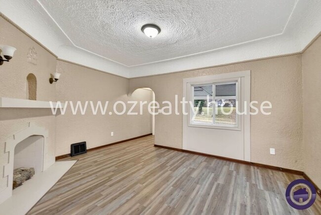 Building Photo - 1766 Milburn Ave