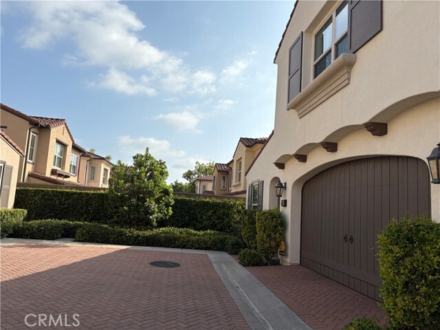 Building Photo - 66 Somerton