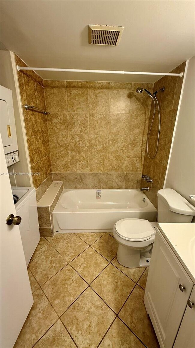 Building Photo - 3664 Alder Dr