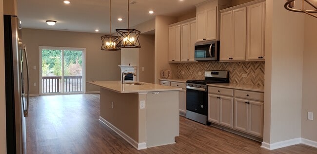 Building Photo - 1531 Kiln Ct