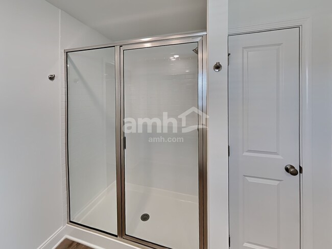 Building Photo - 215 Argea Dr