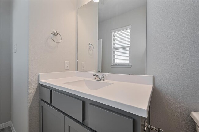 Building Photo - 101 Eliana Shores Dr