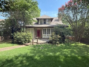 Building Photo - 5422 Hawthorne Rd