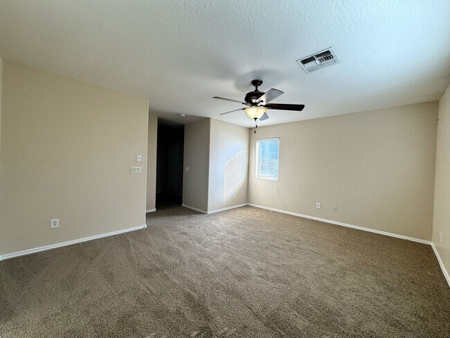 Building Photo - ***MOVE IN SPECIAL: $300 OFF MOVE IN -4 BEDROOM HOME IN TUSCANO