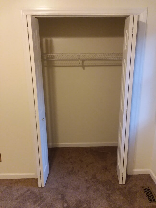 Building Photo - 445 Harner St