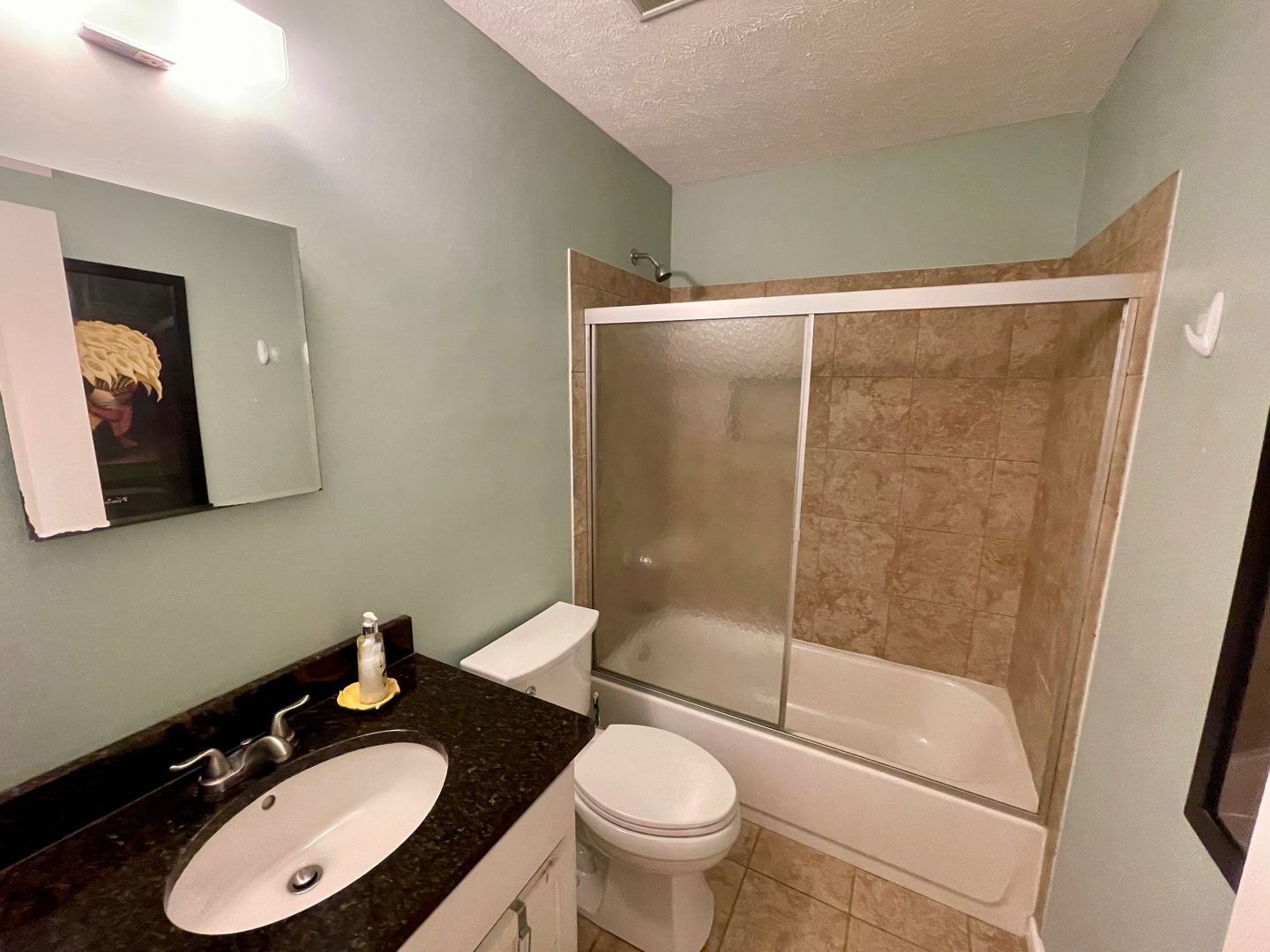 Building Photo - Super cute One Level Home in Auburn