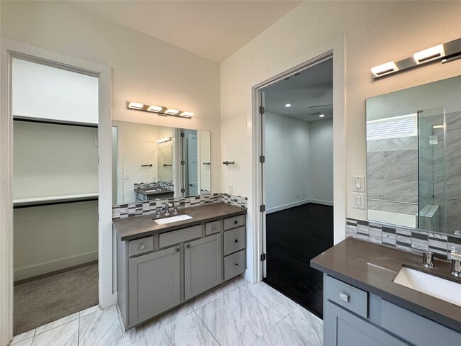 Building Photo - 2905 Gillespie St