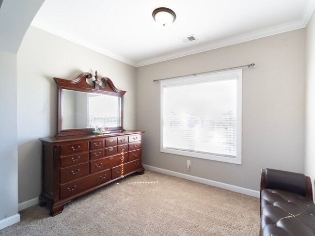 Building Photo - Elegant Richmond Hill Home with Screened Patio & Lagoon Views