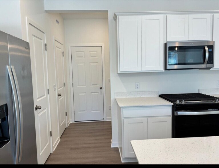 Building Photo - 1767 Hauer Trail