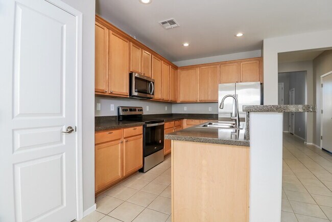 Building Photo - 9111 S 258th Ln