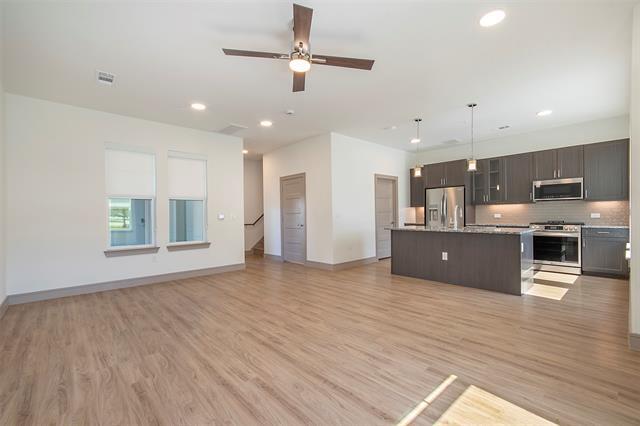 Building Photo - 11201 American Elm Wy