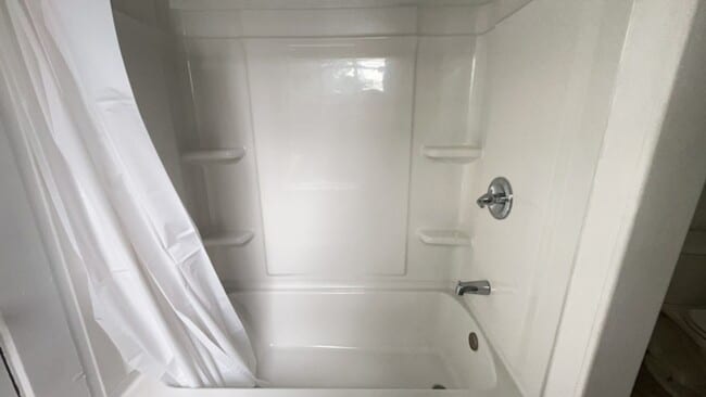 Building Photo - 1018-1024 Brown Street