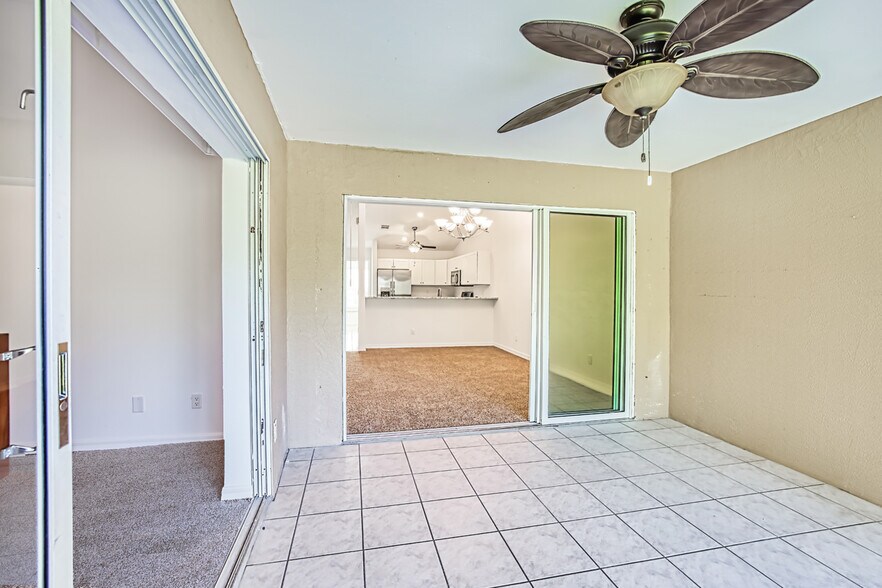 Building Photo - 16840 Sanibel Sunset Ct