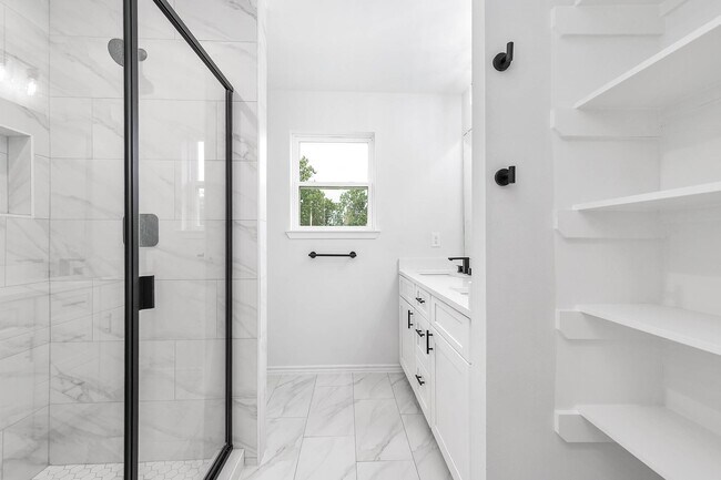 Building Photo - 783 Fortune St