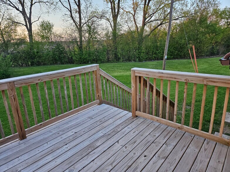 Deck - 923 Norwood Rd