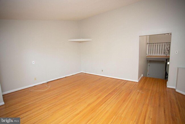 Building Photo - 1016 Eagle Ln