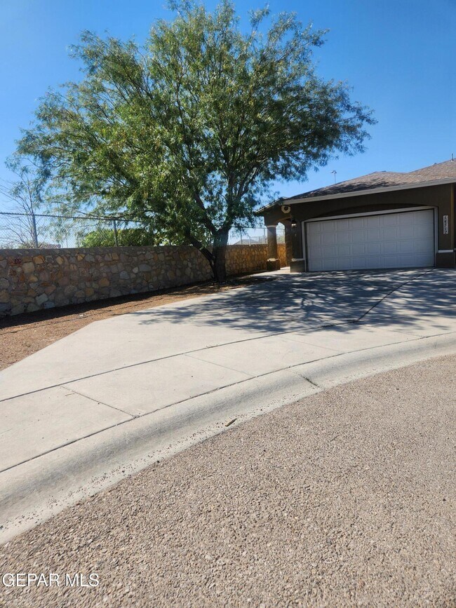 Building Photo - 14312 Pancho Gonzalez Ct