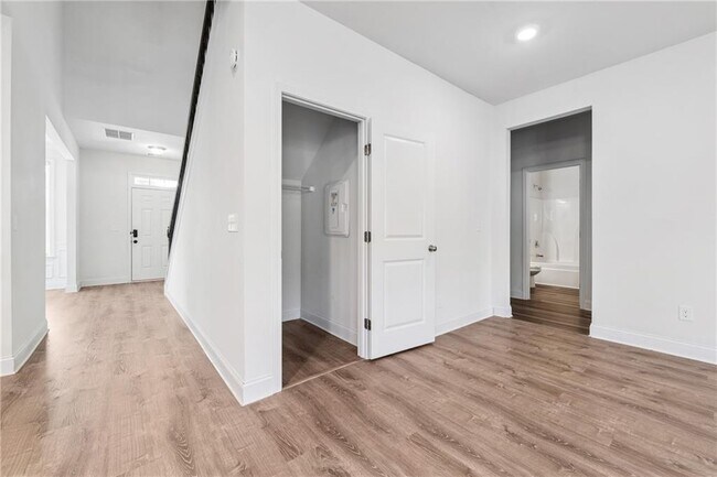 Building Photo - 7725 Farrow Pass Cir