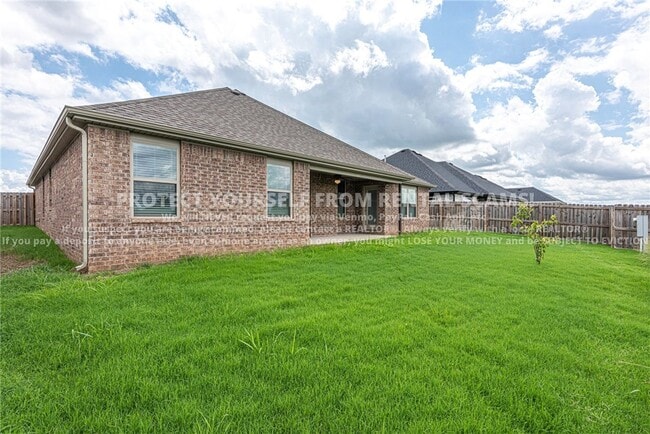 Building Photo - 4358 W Barhem Dr