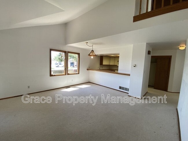 Building Photo - 5203 Union Ct