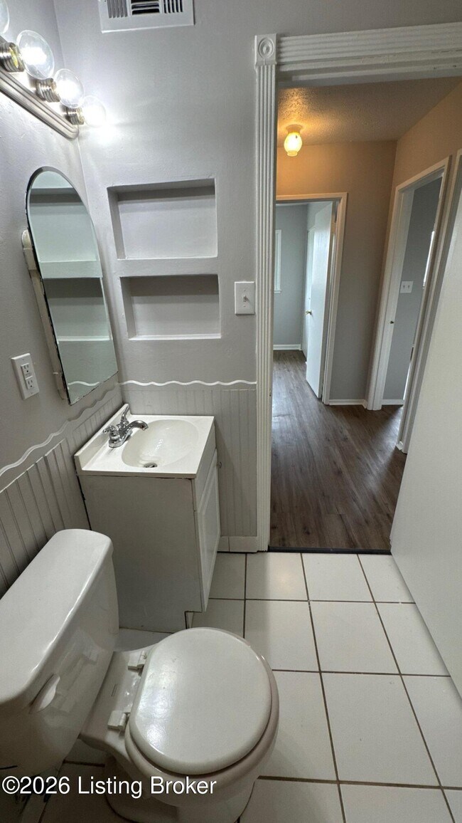 Building Photo - 6315 Red Spruce Dr