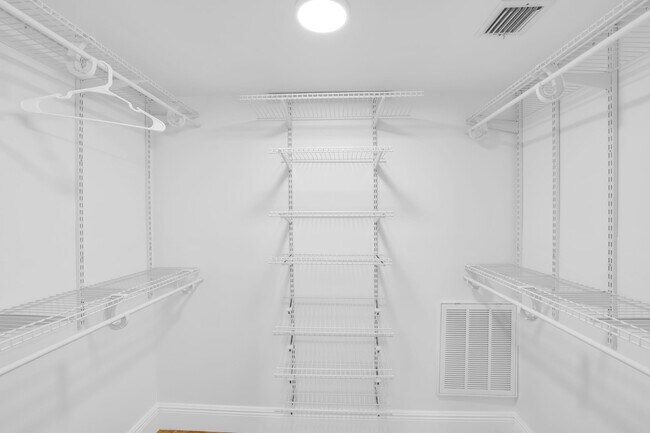 Building Photo - 4161 U.S. Hwy 1