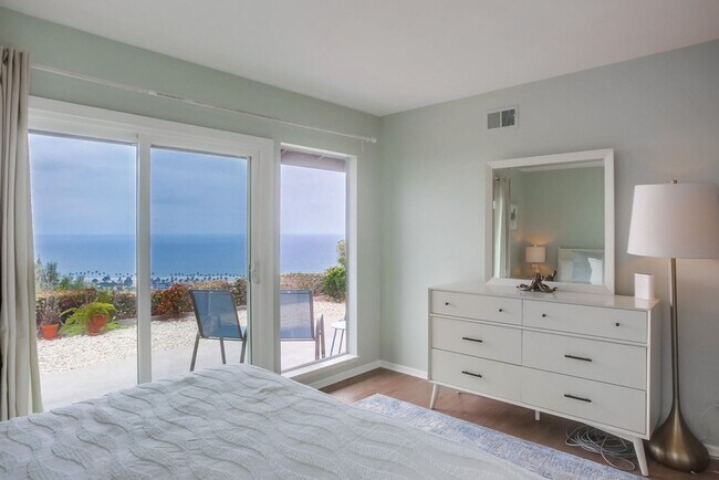 Building Photo - Modern Ocean View Home in La Jolla 4 Bed, 3 Bath
