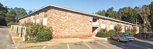 Building Photo - Country Club Point LLC