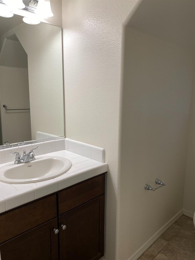 Building Photo - 3984 Trenton Ave
