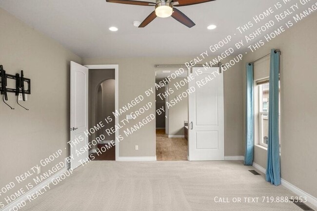 Building Photo - 7215 Rim Bluff Ln
