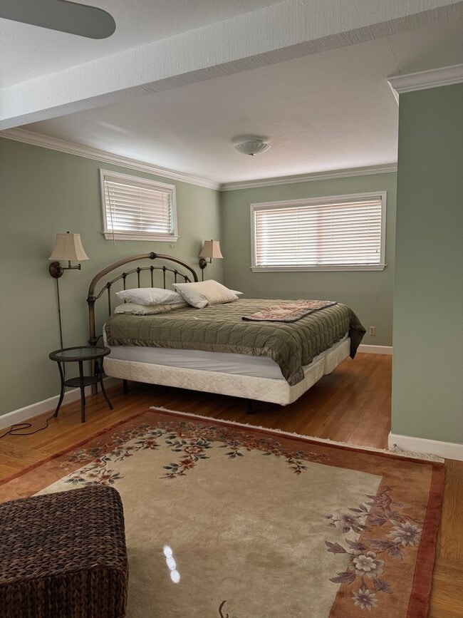 Building Photo - AVAILABLE NOW