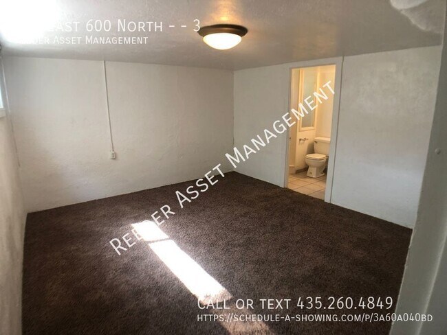 Building Photo - 615 E 600 N