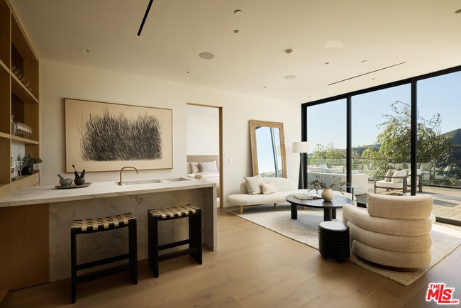 Building Photo - 1149 Linda Flora Dr