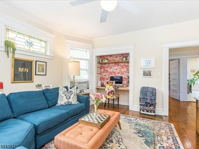 Building Photo - 190 Hillside Ave