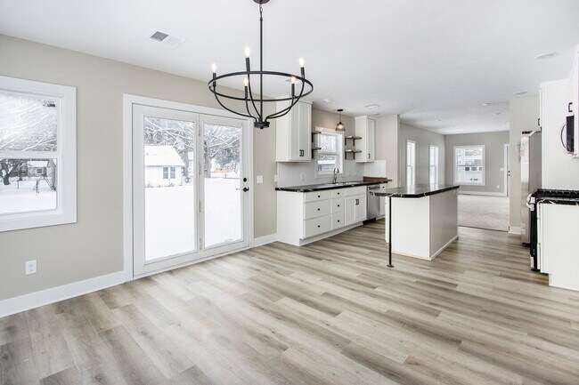 Building Photo - 241 Sherman St