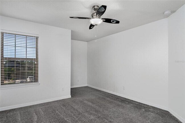 Building Photo - 6026 100th Ave E