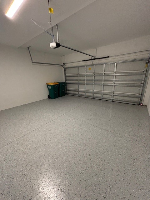 Building Photo - 5739 Oakmont Ct