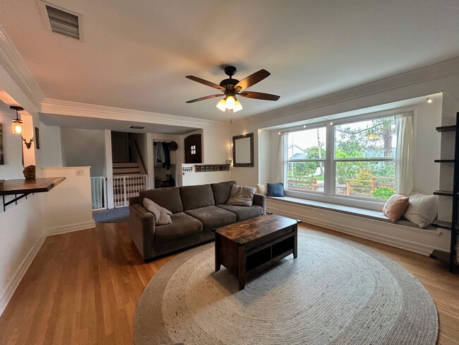 Building Photo - 3816 Hartung Ct