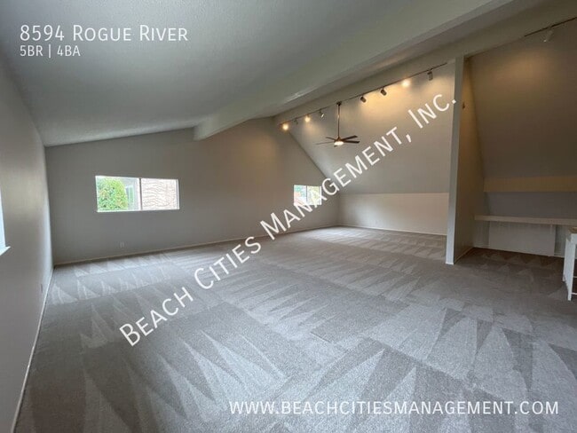 Building Photo - 8594 Rogue River Ave