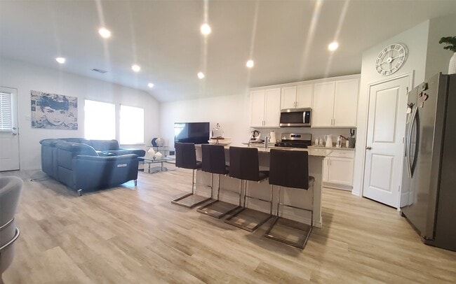 Building Photo - 31131 Delamere Turn Trl