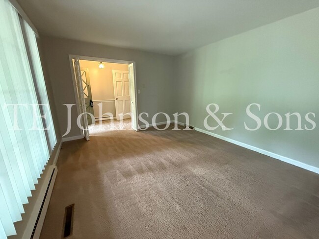 Building Photo - 2722 Winslow Ln