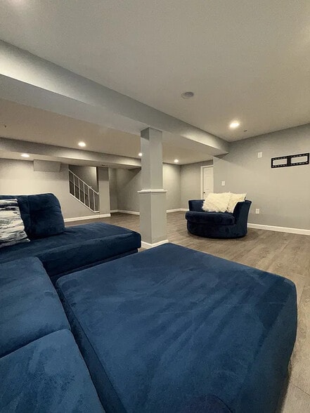 Building Photo - 1611 Albert Dr